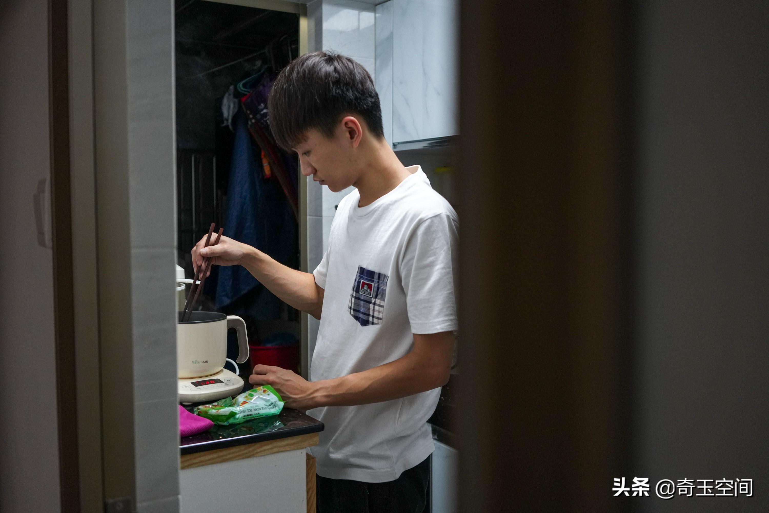 澳門今天晚上買什么好的全面分析與建議，澳門今晚購物指南，全面分析與購物建議